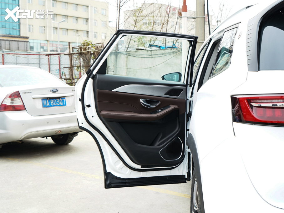 2023;X90 PLUS Ŀ 1.6TD DCTe 7