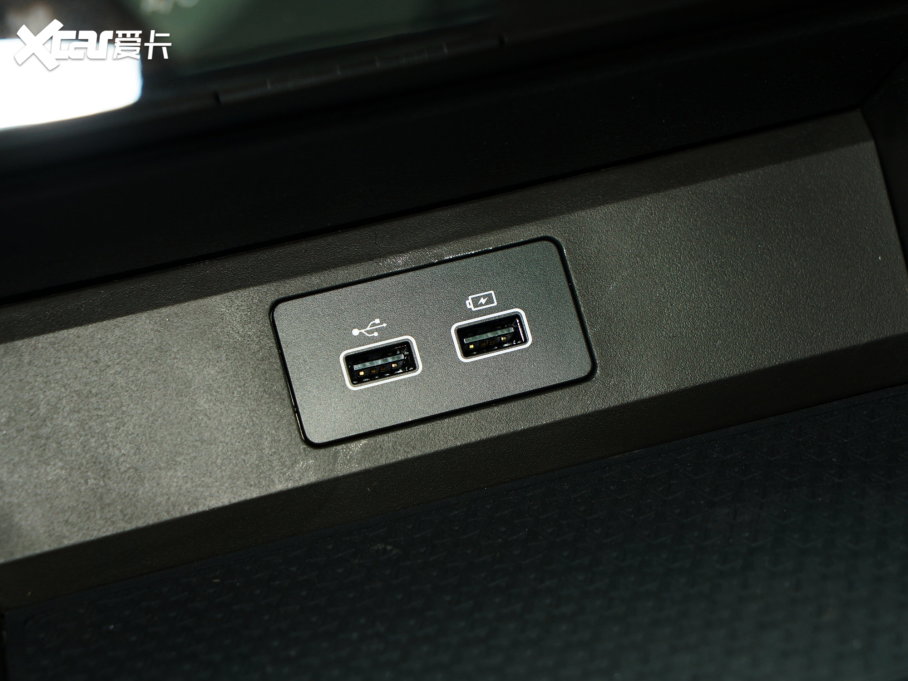 2023;X90 PLUS Ŀ 1.6TD DCTe 7