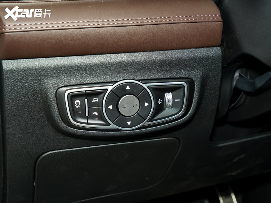 2023;X90 PLUS Ŀ 1.6TD DCTe 7