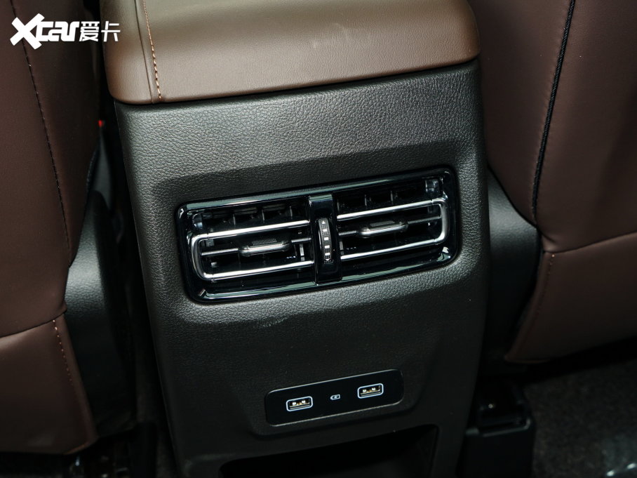 2023;X90 PLUS Ŀ 1.6TD DCTe 7