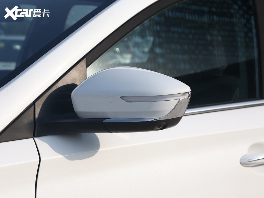 2023;X90 PLUS Ŀ 1.6TD DCTe 5