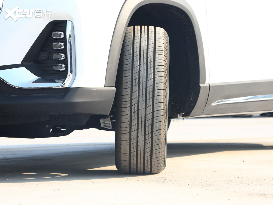 2023;X90 PLUS Ŀ 1.6TD DCTe 5