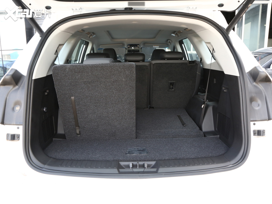 2023;X90 PLUS Ŀ 1.6TD DCTf@ 7