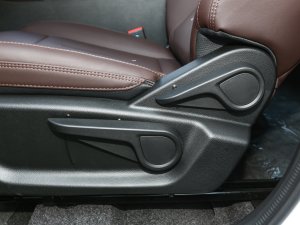 2023款1.5T 手动别院 主驾驶座椅调节