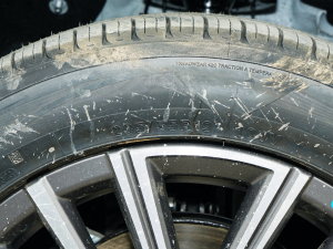 2023Ŀ 1.6TD DCTe 7 ^