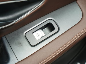 2023Ŀ 1.6TD DCTe 7 п؅^