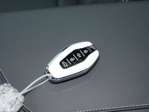 2023款1.6TD DCT平层+ 7座 车钥匙