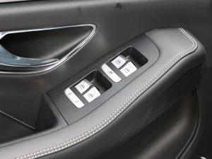 2023Ŀ 1.6TD DCTf@ 7 {܇ƅ^	