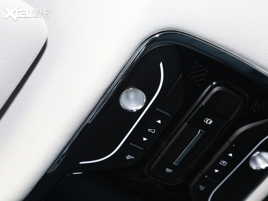 2023;X90  2.0T DCTٰ 7