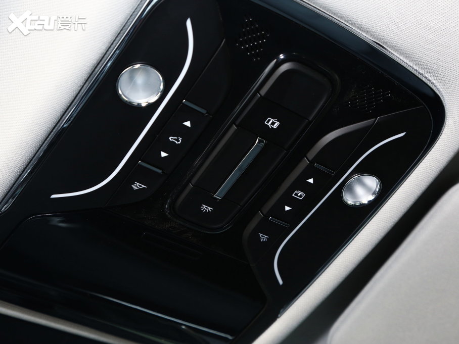 2023;X90  2.0T DCTٰ 7