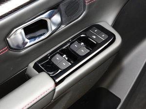 20231.5T DCTҫPRO {܇(ch)ƅ^(q)	