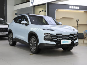 2023款1.5T DHT闪电 右前45度