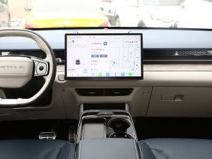 2023款1.5T DHT闪电01 中控台