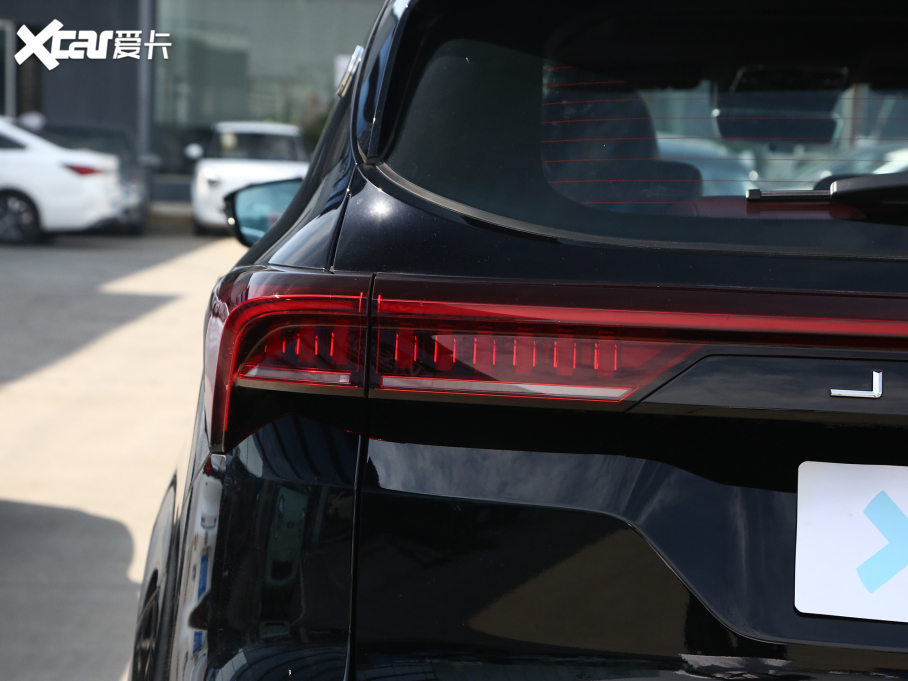 2023;X70 PRO 1.6T DCTPRO+ 7