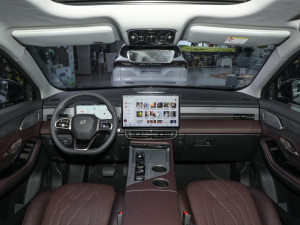 2024款2.0T DCT至臻版 5座  中控区
