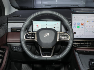 2024款2.0T DCT至臻版 5座  中控区