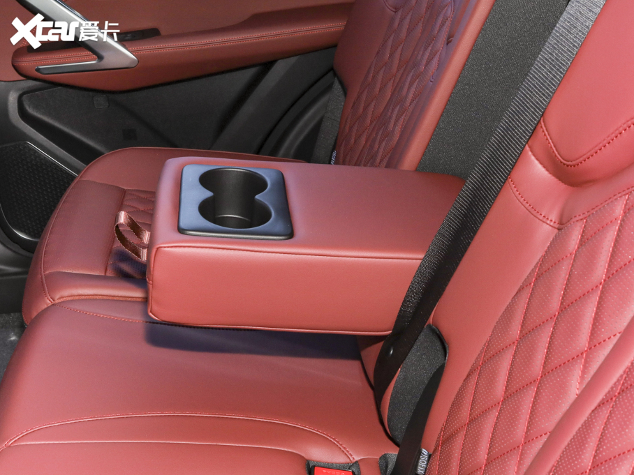 2024;X70 PLUS ܊ 1.6T DCT܊ULTRA 5