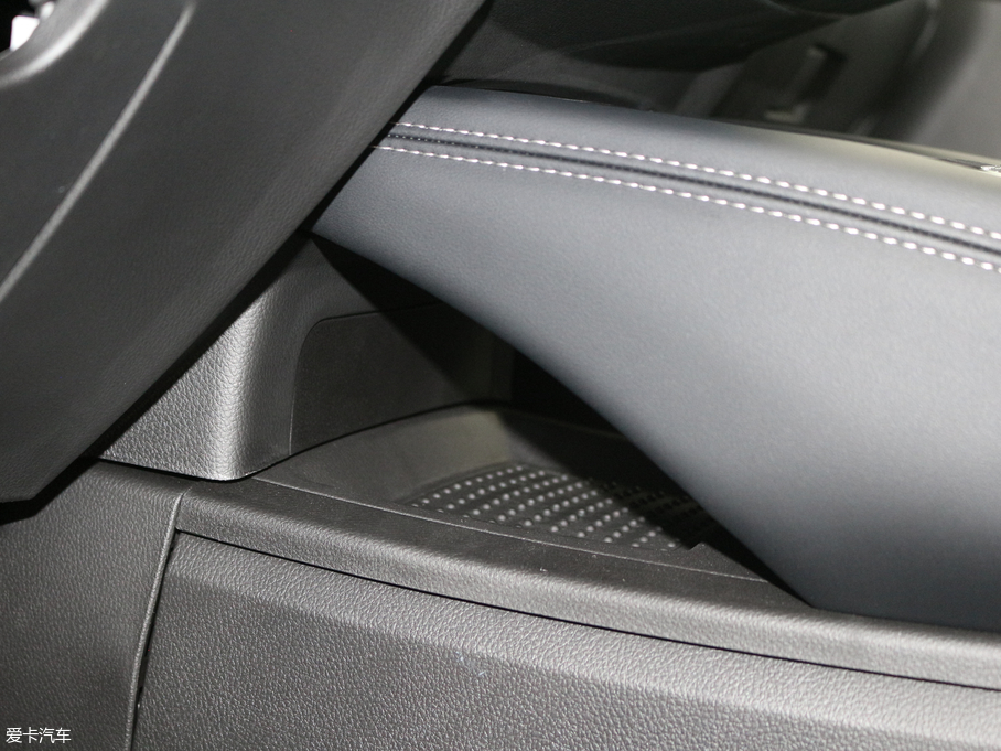 2018;X70 1.5T ԄӐа