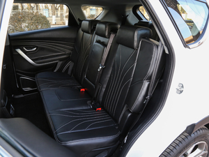 2018款1.5T 自动尊行版 后排座椅