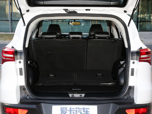 2018款1.5T 自动尊行版 空间座椅