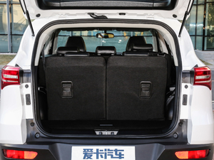 2018款1.5T 自动尊行版 行李厢空间