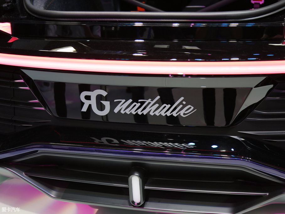 2018��RG Nathalie ����܇