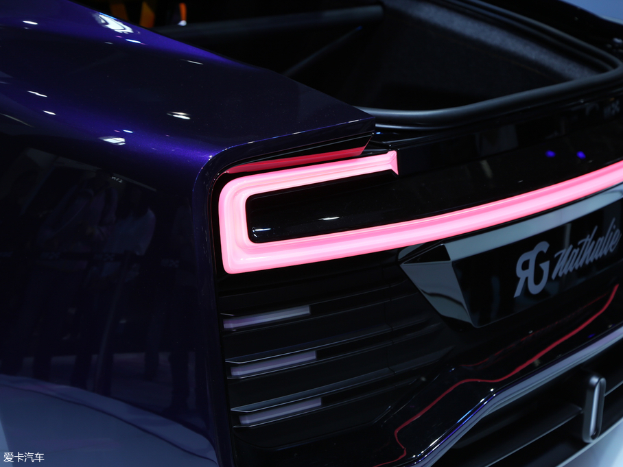 2018��RG Nathalie ����܇