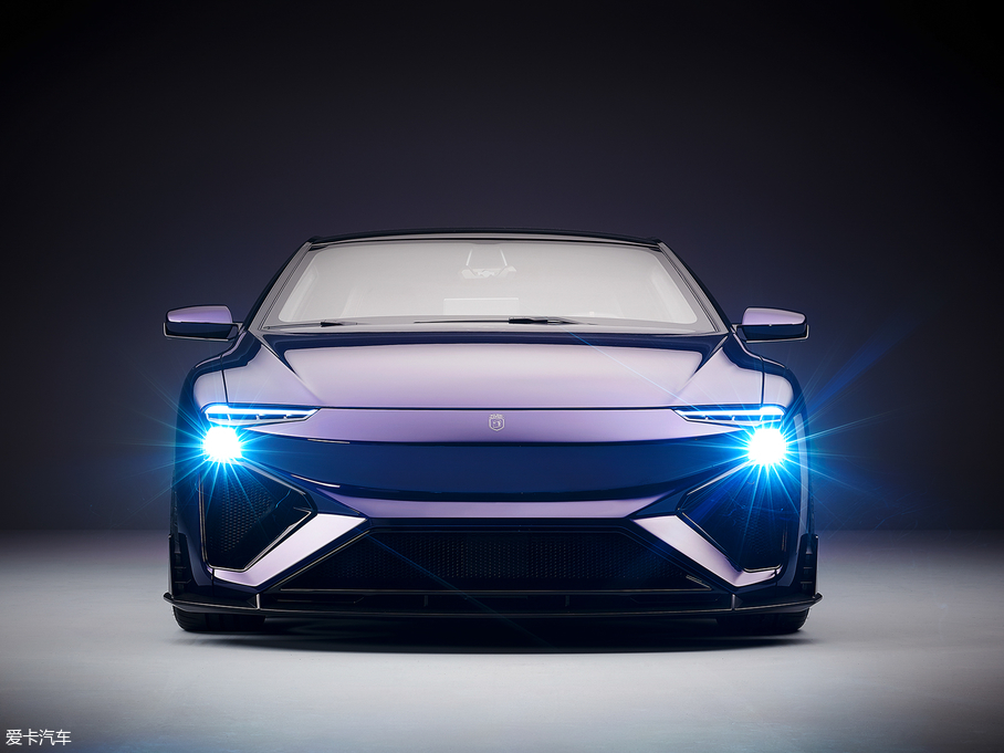 2018��RG Nathalie ����܇