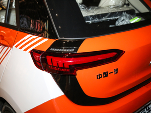 2018�� �������^