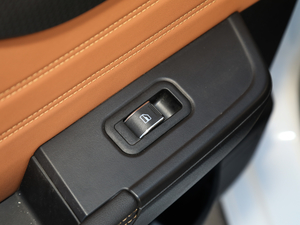 2018�� �п؅^