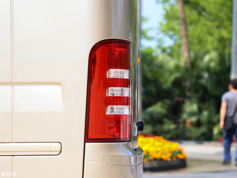 2018ͨT7 6.0L Ԅ(dng)(w)