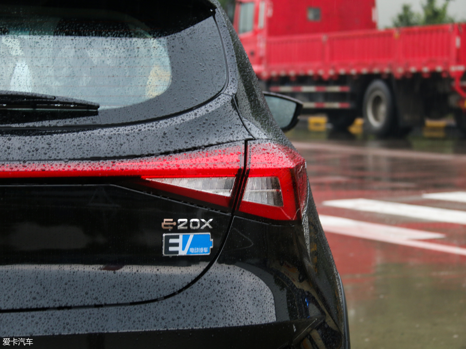 2018��˼�E20X ԇ�b܇