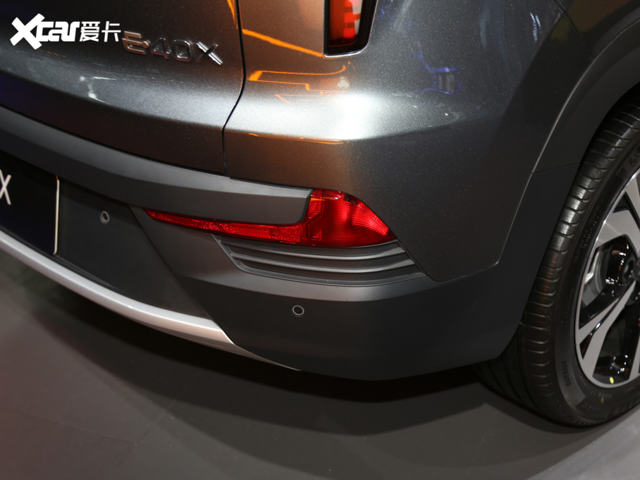 2021��˼�E40X ������