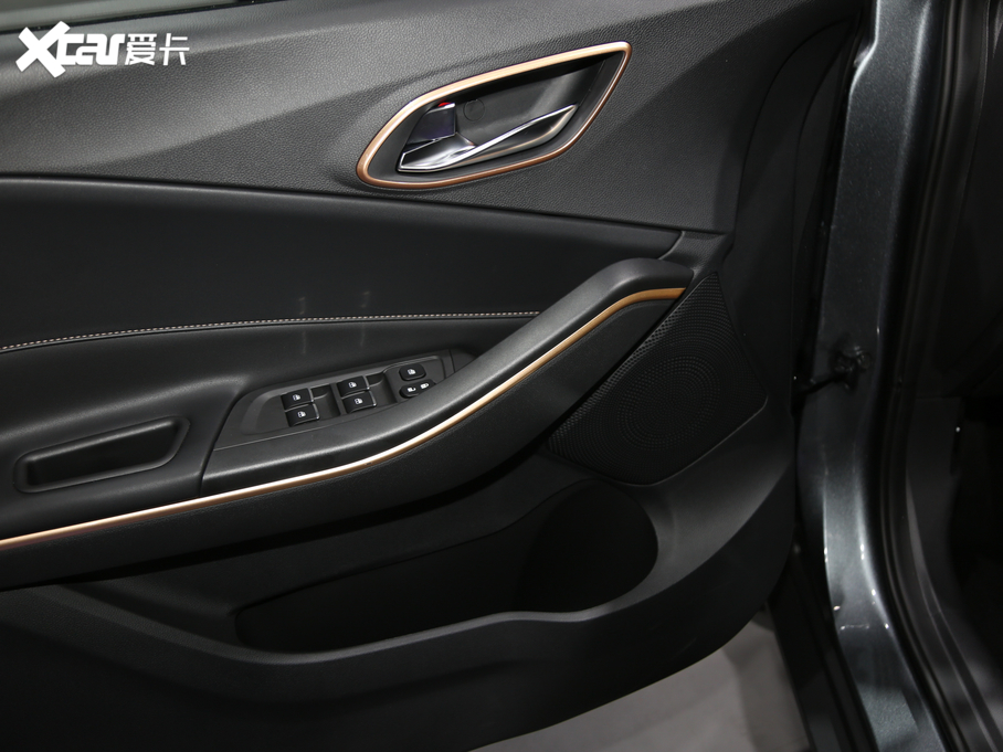 2021��˼�E40X ������