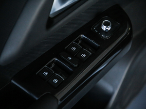 2019421km  {܇ƅ^(q)	