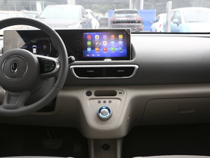 2020款360km 标准型 中控台