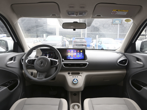2020款360km 标准型 内饰全景