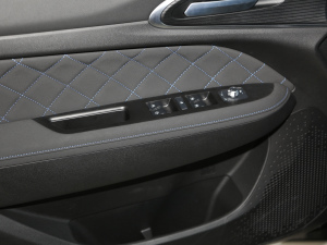 2021400km˜m ŵȰ Ԫ п؅^