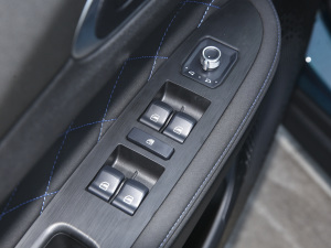 2021400km˜m ˹ Ԫ {܇ƅ^	