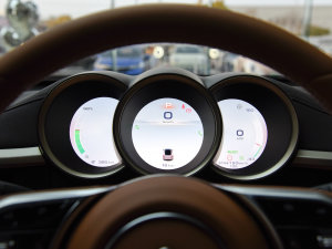 2022款555km 尊贵版 仪表