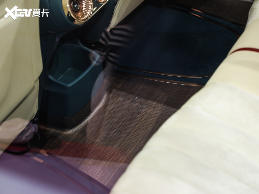 2021��W�����؈ ������