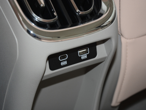 2022401km ҊAӰ п؅^