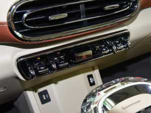 2022401km z {(dio){(dio)(ji)