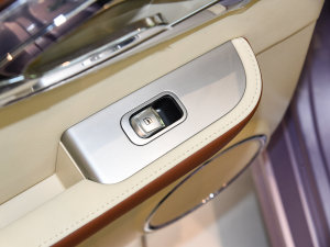 2022401km z ܇ƅ^(q)