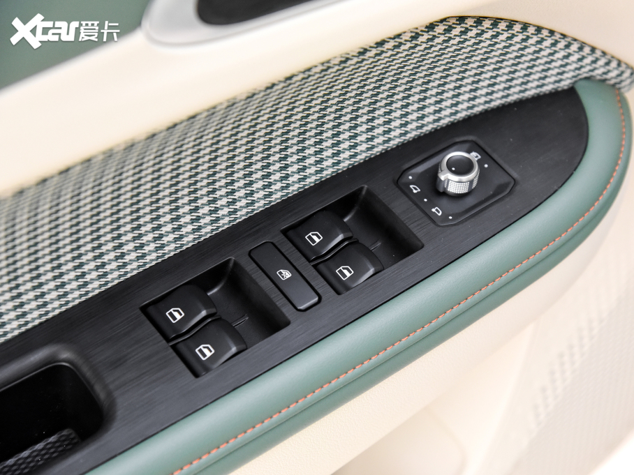 2022W؈ 400km(bio)(zhn)m(x) F F