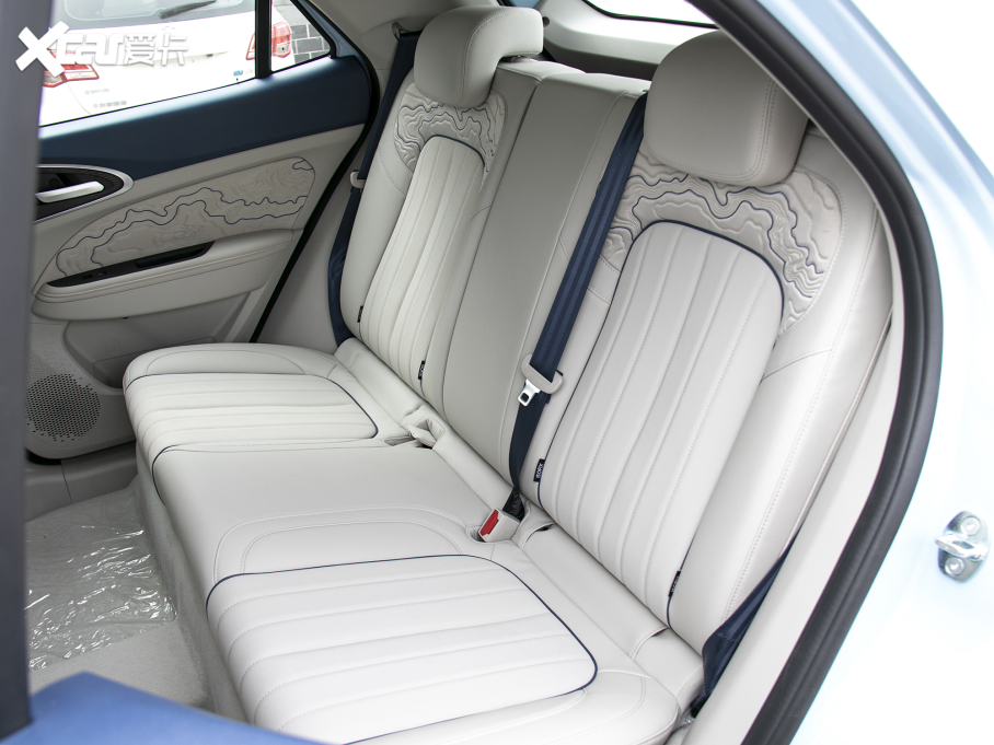 2022W؈ 400km˜m A Ԫ