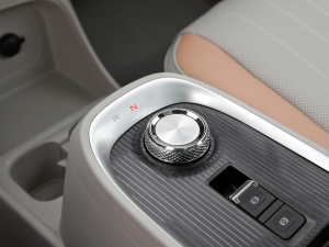 2022400km˜m F Ԫ QU