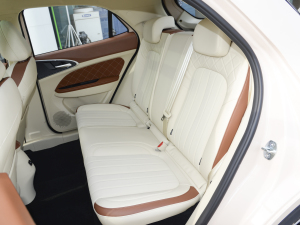 2022Īmϰ 400km˜m F F 