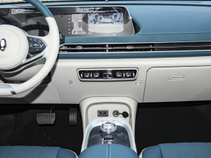 2022Īmϰ 400km˜m A F п_