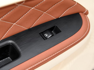 2023501kmLm(x) F F ܇ƅ^(q)